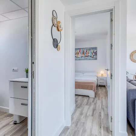 Apartment Donato Vista Mar By Croma
